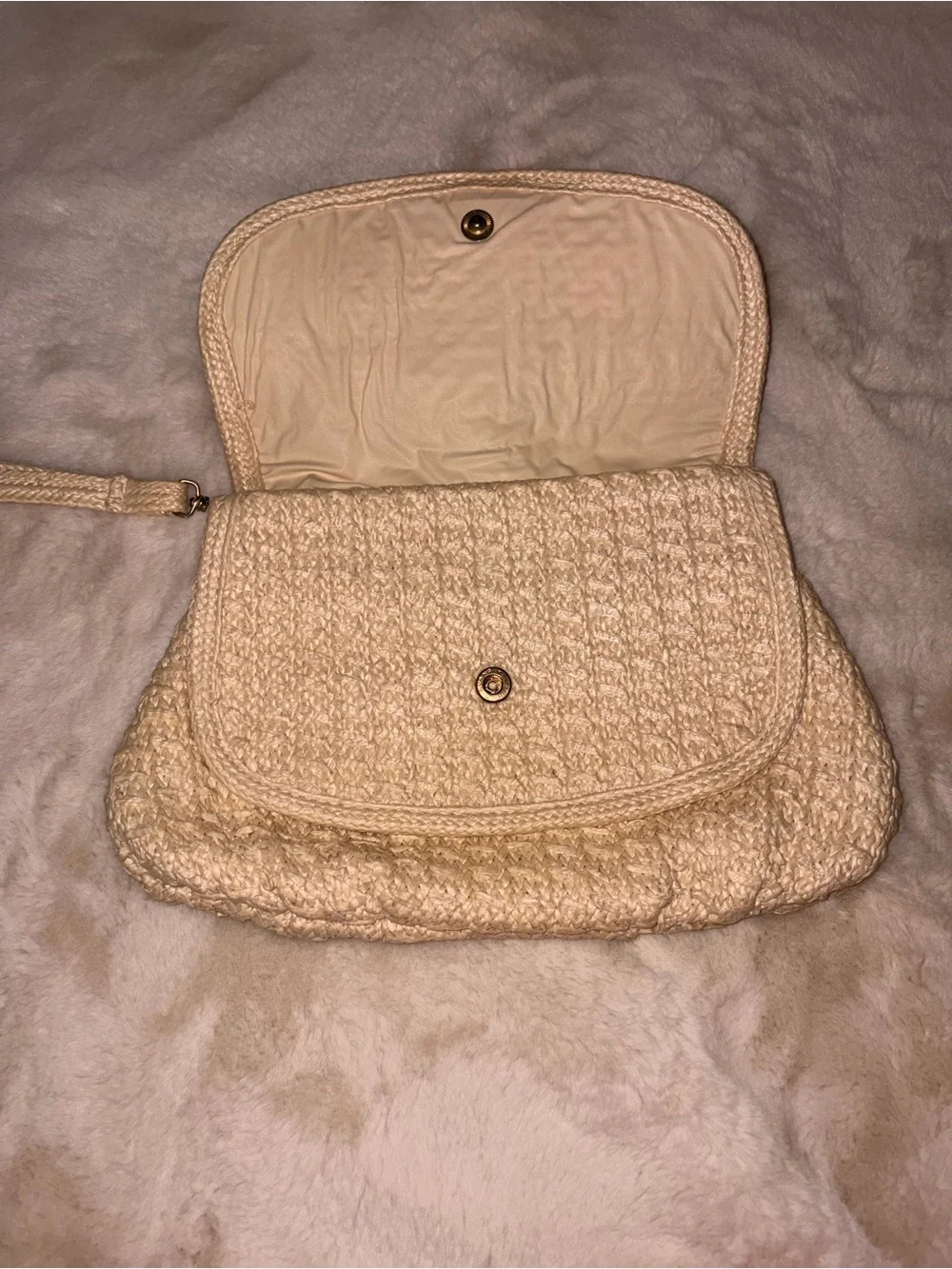 Fruit of the Loom Cream Woven Straw Wristlet Clutch Bag